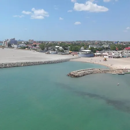 Delfinul Albastru 3*