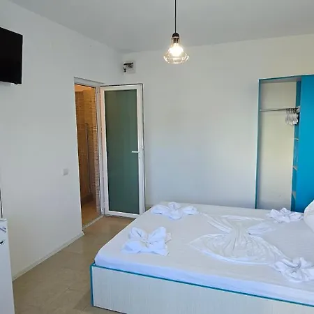 Casa Delfinul Albastru Guest house Costinesti