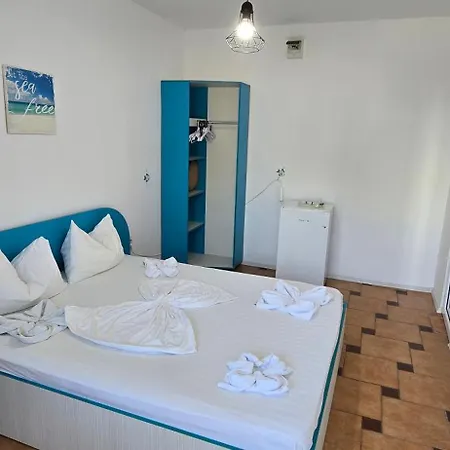Casa Delfinul Albastru 3*